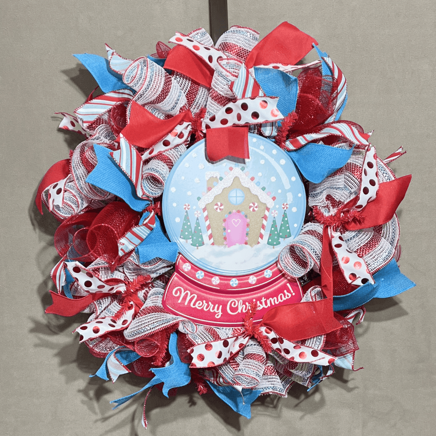 Merry Christmas Snow Globe