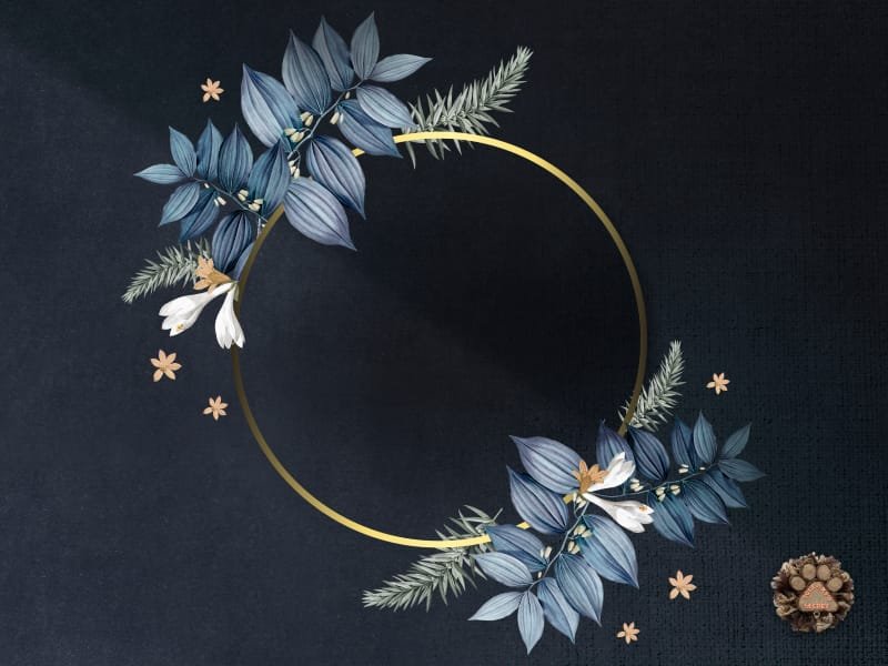 Minimalist Modern Wreath with Metallic Accents