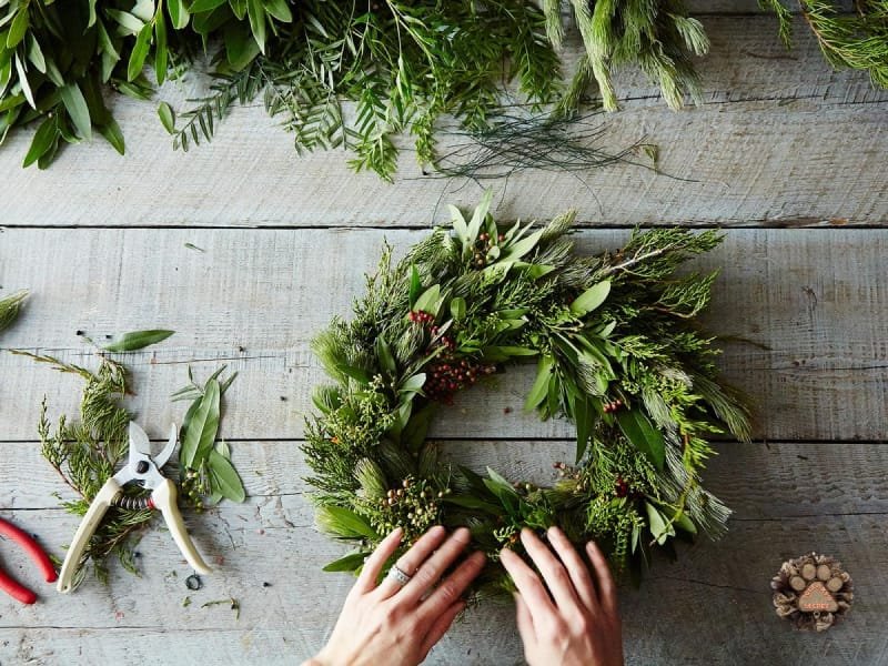 Greenery-Only Wreath